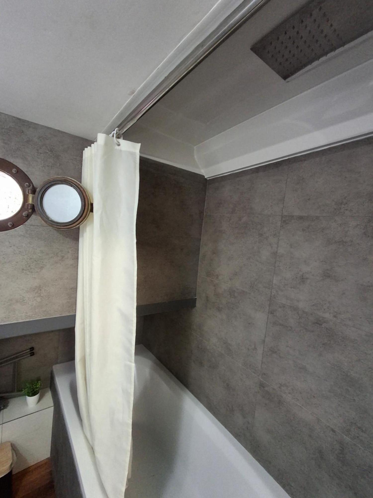 Appartement atypique indépendant sur péniche Metz Exterior foto
